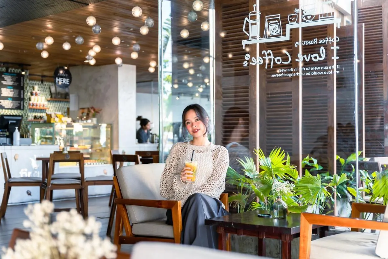 Haian Riverfront Hotel Da Nang