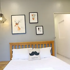 Hostal Long