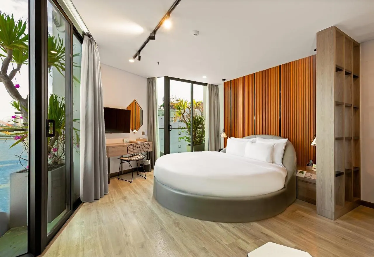 Haian Riverfront Hotel Da Nang